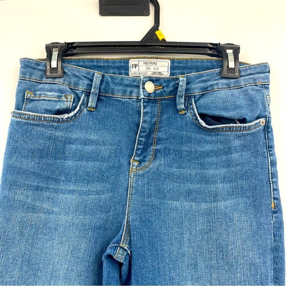 Free People Jeans Boot Cut Fringed Blue Sz. W29 - Picture 2 of 12